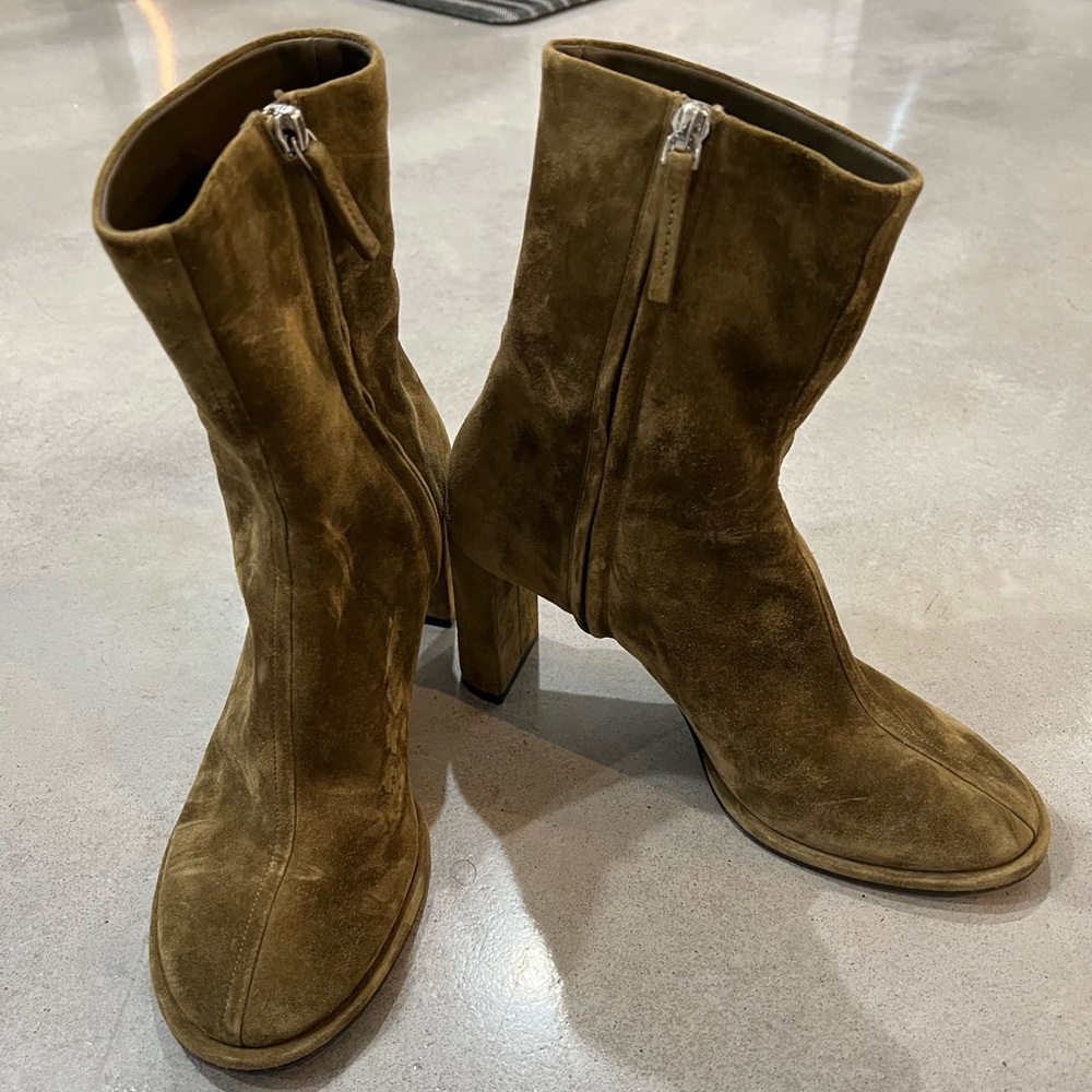 The Row Teatime Olive Suede Boots, 38.5